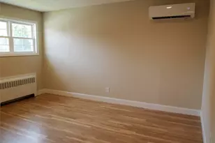 9 N Walnut Pl, Massapequa, NY 11758 - Photo 12
