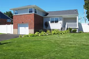 9 N Walnut Pl, Massapequa, NY 11758 - Photo 2