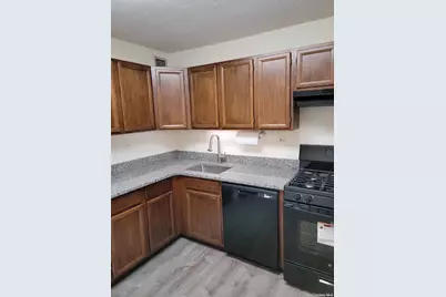 2 Bay Club Drive #6G, Bayside, NY 11360 - Photo 2