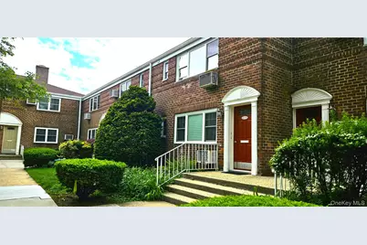 224-20 Kingsbury Avenue #B, Oakland Gardens, NY 11364 - Photo 2