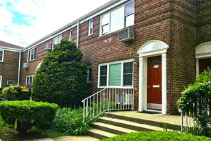 224-20 Kingsbury Ave, Oakland Gardens, NY 11364 - Photo 2