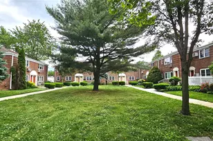 224-20 Kingsbury Ave, Oakland Gardens, NY 11364 - Photo 4