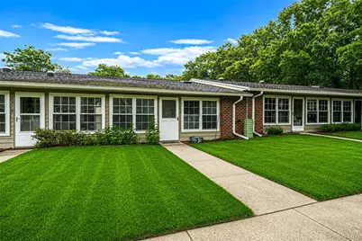 231 Blackpool Court, Ridge, NY 11961 - Photo 2