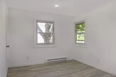 266 Station Road, Bellport, NY 11713 - Photo 10