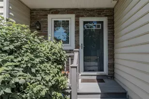 64 Hudson View Terrace, Hyde Park, NY 12538 - Photo 2