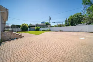 6 Manor Dr, Bethpage, NY 11714 - Photo 22