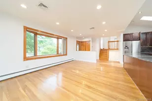 6 Manor Dr, Bethpage, NY 11714 - Photo 10