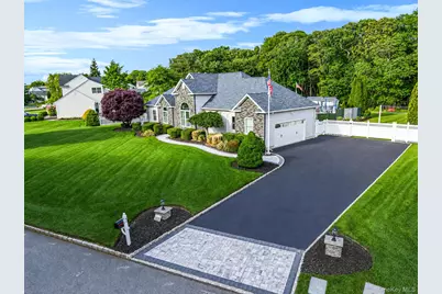 41 Paige Lane, Moriches, NY 11955 - Photo 2
