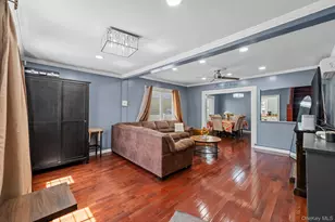 43 Dewitt St, Valley Stream, NY 11580 - Photo 4