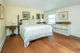 10 Amherst Rd, Great Neck, NY 11021 - Photo 12