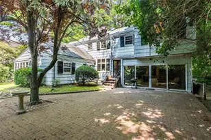 10 Amherst Rd, Great Neck, NY 11021 - Photo 22