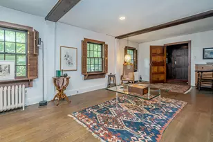 10 Amherst Rd, Great Neck, NY 11021 - Photo 4