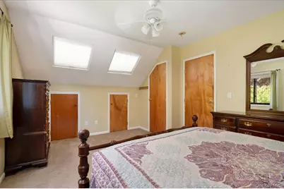 1045 Stanton Avenue, Woodmere, NY 11598 - Photo 18