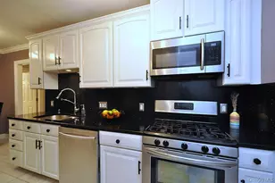 280 Bronxville Rd, Bronxville, NY 10708 - Photo 8