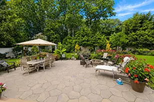 370 Avenue A, Ronkonkoma, NY 11779 - Photo 10