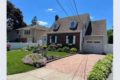 708 Clemons Street, Bellmore, NY 11710 - Photo 2