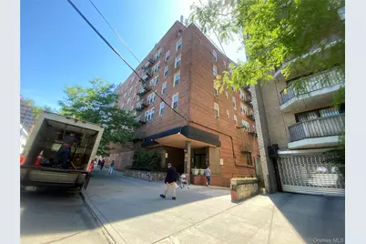 134-54 Maple Avenue #5K, Flushing, NY 11355 - Photo 1