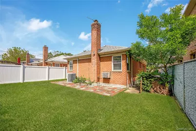 7326 171st Street, Fresh Meadows, NY 11366 - Photo 20