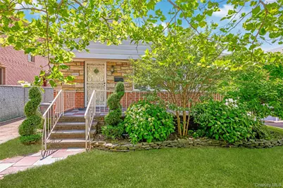 7326 171st Street, Fresh Meadows, NY 11366 - Photo 2