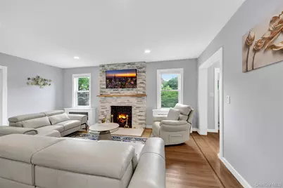210 Rumsey Road, Yonkers, NY 10705 - Photo 4