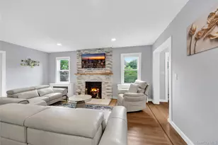 210 Rumsey Rd, Yonkers, NY 10705 - Photo 4