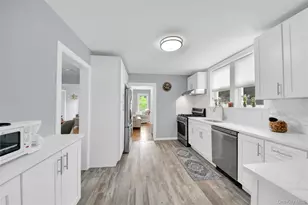 210 Rumsey Rd, Yonkers, NY 10705 - Photo 6