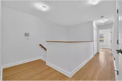 343 Soundview Lane, College Point, NY 11356 - Photo 32
