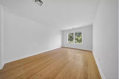 343 Soundview Lane, College Point, NY 11356 - Photo 34
