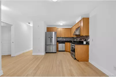 343 Soundview Lane, College Point, NY 11356 - Photo 22
