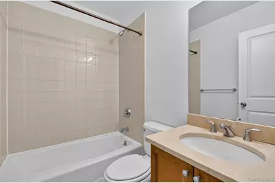 343 Soundview Lane, College Point, NY 11356 - Photo 40