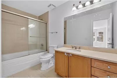 343 Soundview Lane, College Point, NY 11356 - Photo 28