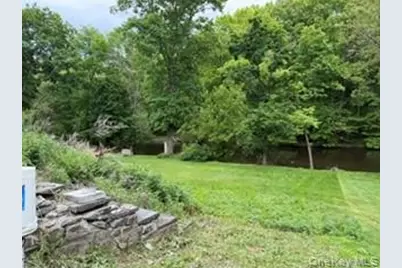 16 Willowbrook Heights, Wappingers Falls, NY 12603 - Photo 4