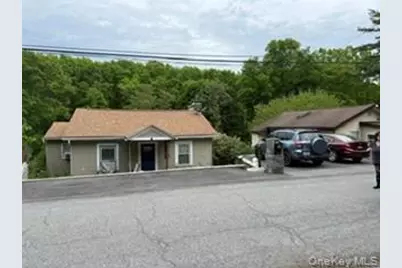 16 Willowbrook Heights, Wappingers Falls, NY 12603 - Photo 2
