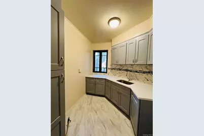 2033 McGraw Avenue #MH, Bronx, NY 10462 - Photo 8