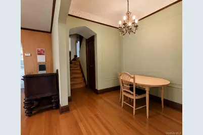 95-19 242nd Street, Floral Park, NY 11001 - Photo 6
