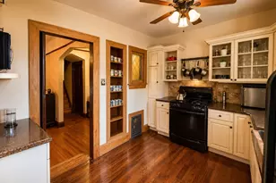 9519 242nd St, Floral Park, NY 11001 - Photo 8