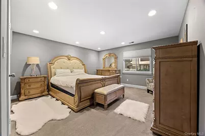 246 Hamlet Drive, Jericho, NY 11753 - Photo 4