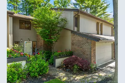 246 Hamlet Drive, Jericho, NY 11753 - Photo 6
