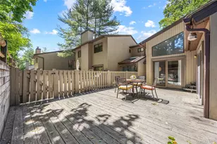 246 Hamlet Dr, Jericho, NY 11753 - Photo 22