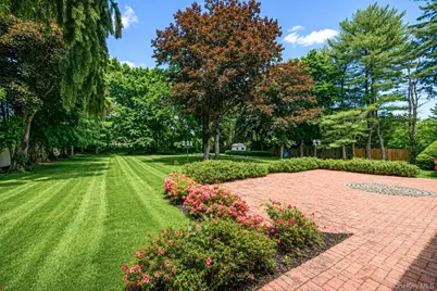 35 High Pasture Circle, Dix Hills, NY 11746 - Photo 46