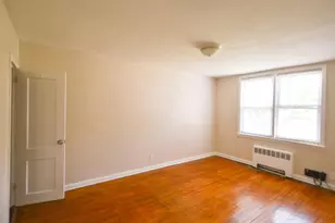 84-26 Little Neck Pkwy, Floral Park, NY 11001 - Photo 8