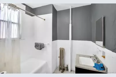 9503 Cresskill Place, Jamaica, NY 11435 - Photo 8