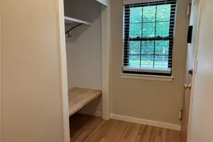 452 Somerset Dr, Pearl River, NY 10965 - Photo 2