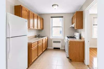 30-11 Parsons Boulevard #4O, Flushing, NY 11354 - Photo 4