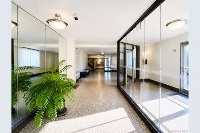 30-11 Parsons Boulevard #4O, Flushing, NY 11354 - Photo 2