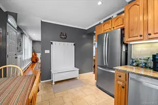 4 Westbury Ave, Plainview, NY 11803 - Photo 6