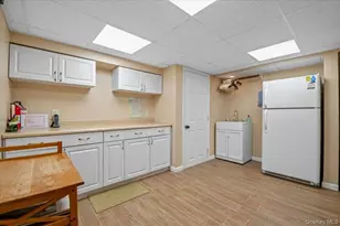 4 Westbury Ave, Plainview, NY 11803 - Photo 26