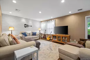 4 Westbury Ave, Plainview, NY 11803 - Photo 12