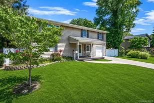 377 Montgomery Ave, West Babylon, NY 11704 - Photo 4