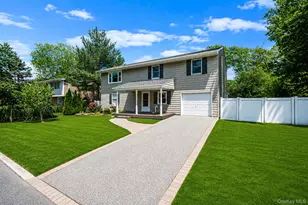 377 Montgomery Ave, West Babylon, NY 11704 - Photo 2
